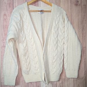Christain Dior Vintage Hand Knit 100% Wool Cozy Cream Cable Knit Cardigan Medium